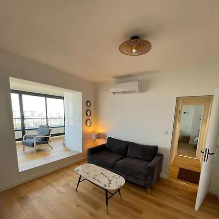 Penthouse / 2 Bedrooms In Center Of